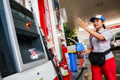 Harga BBM Pertamina Turun, Pertamax Jadi Rp15.950 per Liter